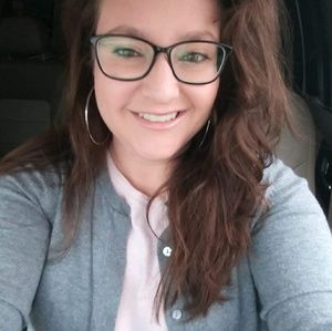 Meet your Posher, Julie